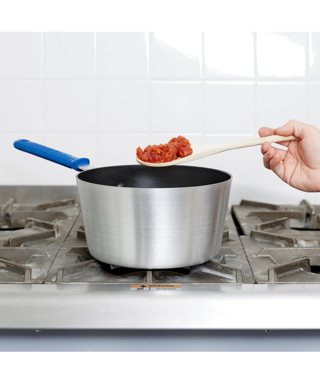 Nồi nấu sốt nhôm chống dính Vollrath Wear-Ever 3,5 lít thành nghiêng phủ SteelCoat x3 tay cầm silicone xanh - Z434312