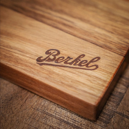 BERKEL | Acacia Wood Chopping/Cutting Board – 395×275×26 mm - non-slip - knife-friendly