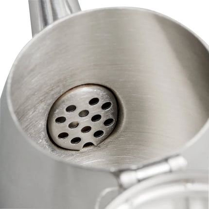 Bình Cà Phê Vòi Cổ Ngỗng Tay Cầm Rỗng Bề Mặt Gương Vollrath 46594 590 ml