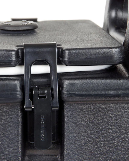 Bình Đựng Đồ Uống Cách Nhiệt Cambro 500LCD110 Camtainer 18.9 Lít Đen