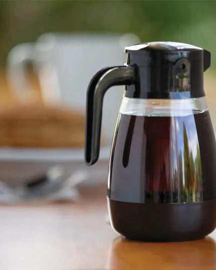 Bình Đựng Syrup Chống Nhỏ Giọt Service Ideas SY916BL Syrup Saver™ Hình Trụ 473 ml - Nhựa, Nắp Nhựa Đen