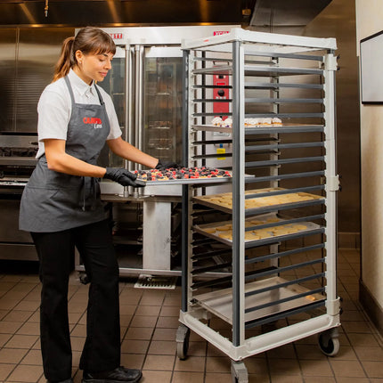 CAMBRO | Bakery Trolley – 18× EN 600×400 Tray Rack – 516×783×1708 mm