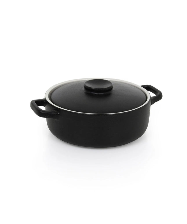 Đĩa Nướng Tròn Front of the House DBO132BKC21 Kiln® 620 ml Kèm Nắp Sứ Đen