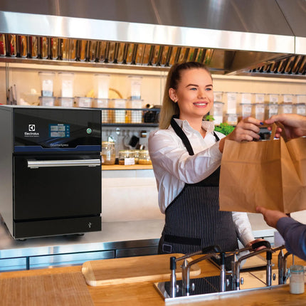 Electrolux Professional ELECTROLUX | Commercial High-Speed Microwave Oven – 5.8 kW - Touchscreen - Ventless - Black