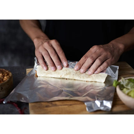 GGM Gastro (12 pcs) Aluminium foil on roll - Cutter Box - 12 micron - 300mm