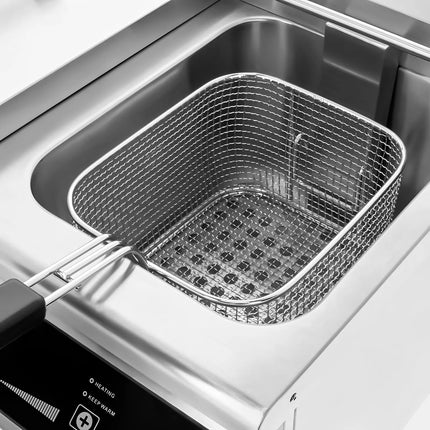 GGM Gastro Bếp Chiên Nhúng Từ - 8L - 3.5kW - Kỹ Thuật Số - Có Van Xả