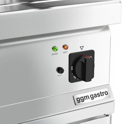 GGM Gastro Bếp Chiên Phẳng Điện - 7.1kW - Mặt Phẳng - Diện Tích Nấu: 795x535mm - Có Tủ Bệ - 2 Cánh