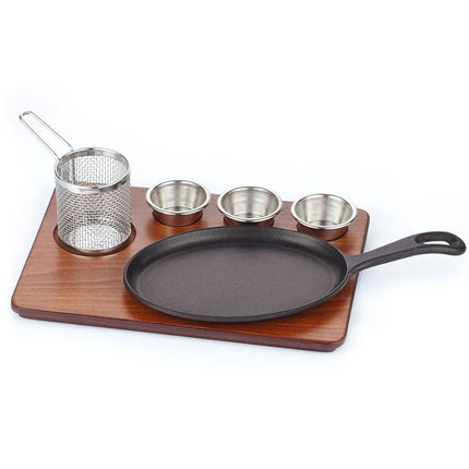 GGM Gastro Bộ Đĩa Nóng - Bộ 6 Món - Gồm 3 Chén Nhỏ & Giỏ Chiên & Đế Gỗ - Chảo Gang Tôi Sẵn & Phụ Kiện Thép Không Gỉ AISI 304 & Đế MDF - 350x260mm - Hình Bầu Dục