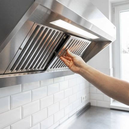 GGM Gastro Chụp Hút Mùi Gắn Tường - 1200mm - Kèm Bộ Lọc Vách Ngăn & Đèn LED