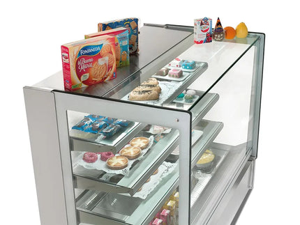 GGM Gastro Commercial cake display fridge - 274L - 978mm - Double glazing - with 3 adjustable shelves - rear sliding doors