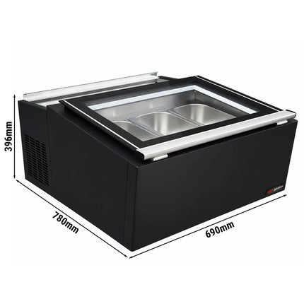 GGM Gastro Commercial Countertop Ice Cream Display Freezer – 772 mm – Static Cooling – for 3 × 5 L Napoli Pans – Lid Opening on Service Side