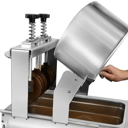 GGM Gastro Commercial Oil Press for Nuts & Seeds – for Nuts & Cocoa Beans - 0.55kW - 7kg