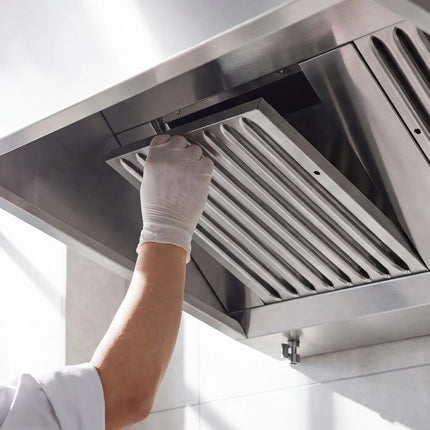 GGM Gastro Commercial Wall-Mounted Extractor Hood - 2800mm - with Baffle Filters & Lighting