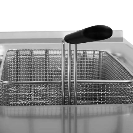 GGM Gastro Free Standing Electric Fryer - 22 litres - 22kW - Electronic control - with built-in oil filtration