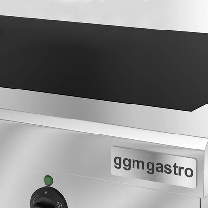 GGM Gastro Heated Servery Counter COPENHAGEN - 910mm - with Hot Plate