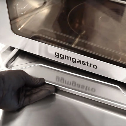 GGM Gastro Lò Đối Lưu Compact Điện - Phun Hơi - Điều Khiển Cơ - 1 Khoang Nướng - 1x 353x327mm - 30L - Kèm 1 Vỉ & 1 Khay Nướng 353x327mm