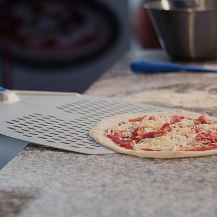 GGM Gastro Pizza Peel AZZURRA - Aluminium - 450x450mm - Length:60cm - perforated