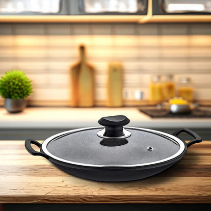 GGM Gastro Wok - Ø 300mm - Height: 115mm - Non-stick - with glass lid - Black - suitable for all hob types including induction