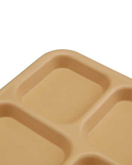 Khay Nhựa Chữ Nhật Cambro 10146CW133 6 Ngăn 25.4 x 36.8 cm Be