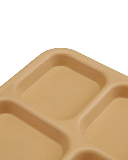 Khay Nhựa Chữ Nhật Chia 6 Ngăn Cambro BCT1014161 25.4 cm x 36.8 cm Màu Tan