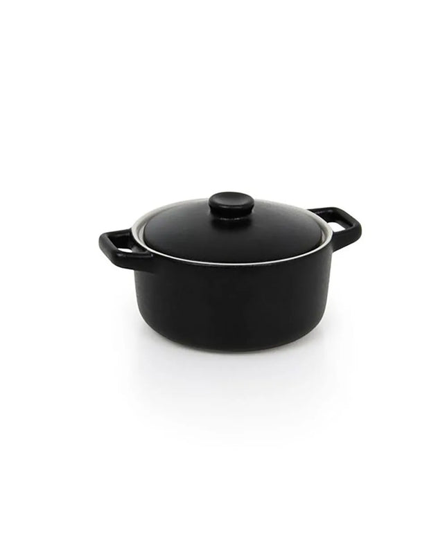 Khay Nướng Tròn Kiln® Front Of The House DBO133BKC23 473 ml - Sứ, Đen (Kèm Nắp)