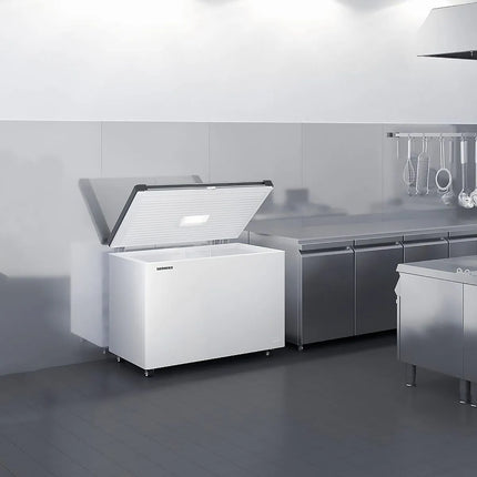 LIEBHERR commercial chest freezer - 266 litres - stainless steel lid
