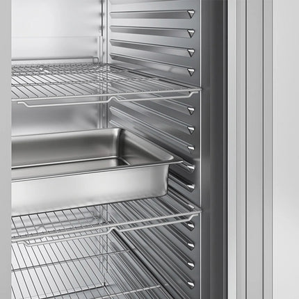 LIEBHERR | Commercial Refrigerator Stainless Steel - 597 L - GN 2/1 - Right-Hinged