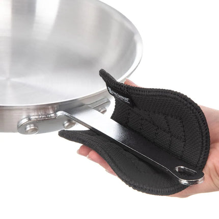 Lót Nồi Neoprene Đen San Jamar UHP55BK Ultigrips® Chống Cháy 14 x 14 cm