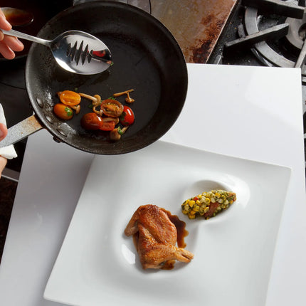 Muỗng Trang Trí Có Rãnh Mercer Culinary M35141 20 cm - Thép Không Gỉ