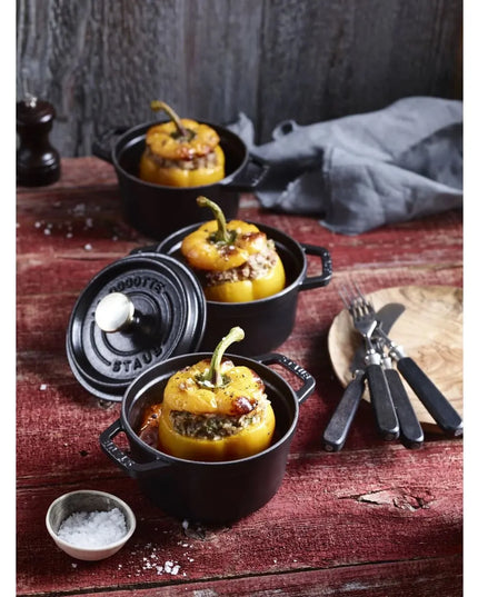 Nồi Cocotte Mini Staub 1004049 Gang Tráng Men Bề Mặt Nhám Đen 18.8 cm x 12.7 cm 710 ml