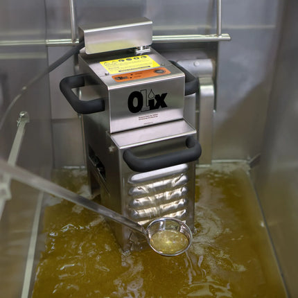 OLIX | Commercial Mobile Fryer Oil Filter Pump - 60 L/min - for fryers up to 20 L - 200 °C