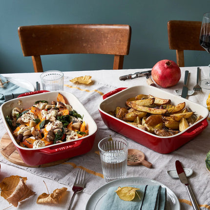 STAUB| Ceramic Rectangular Baking Dish – Cherry Red - 270×200 mm - Ergonomic Handles