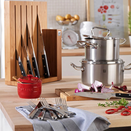 STAUB| Ceramic Salt Cellar – Cherry Red - 0.25 L - Bamboo Spoon Included