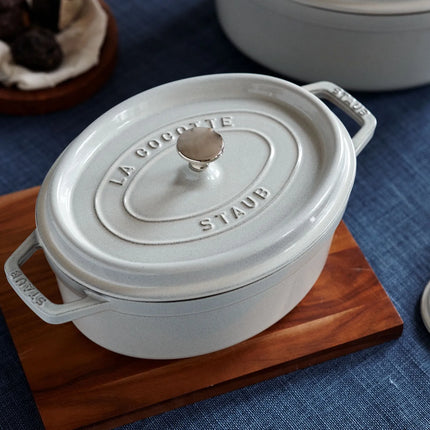 STAUB | Cocotte Oval Enamelled Cast Iron Casserole Dish – 270 mm Oval – White Truffle