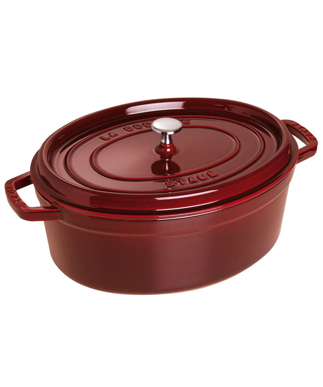 STAUB | Cocotte Oval Enamelled Cast Iron Casserole Dish – 290 mm Oval – Grenadine Red