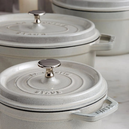 STAUB | Cocotte Oval Enamelled Cast Iron Casserole Dish – 290 mm Oval – White Truffle