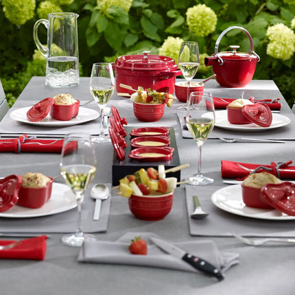 STAUB | Cocotte Oval Enamelled Cast Iron Casserole Dish – 330 mm Oval – Cherry Red