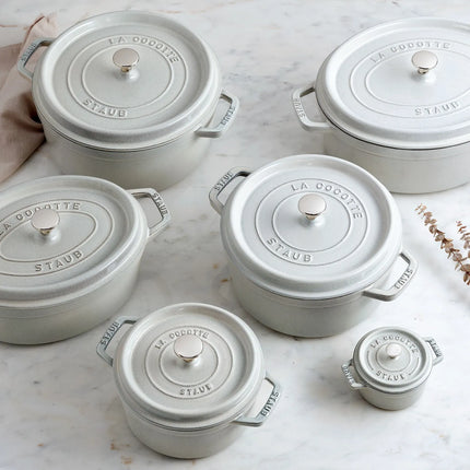 STAUB | Cocotte Oval Enamelled Cast Iron Casserole Dish – 330 mm Oval – White Truffle