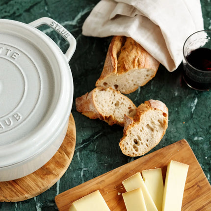 STAUB | Cocotte Round Enamelled Cast Iron Casserole Dish – Ø 180 mm – White Truffle