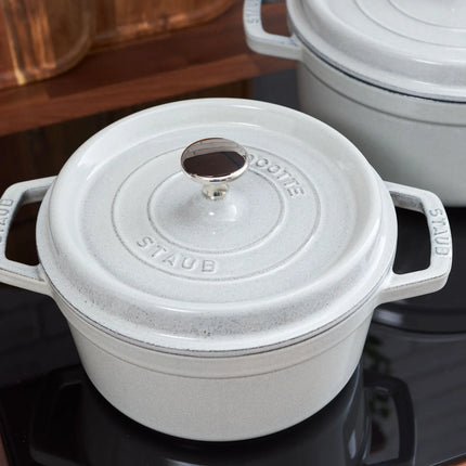 STAUB | Cocotte Round Enamelled Cast Iron Casserole Dish – Ø 200 mm – White Truffle