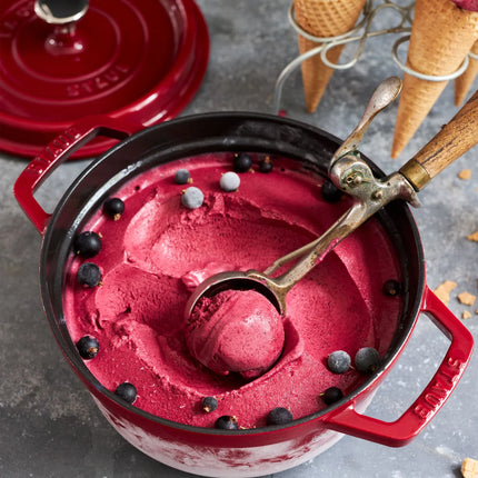 STAUB | Cocotte Round Enamelled Cast Iron Casserole Dish – Ø 280 mm – Bordeaux Red