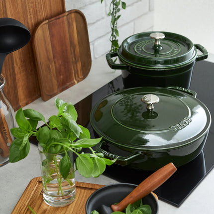 STAUB | Enameled Cast Iron Round Braiser – Ø24 cm - Basil Green - Self-Basting Chistera Lid