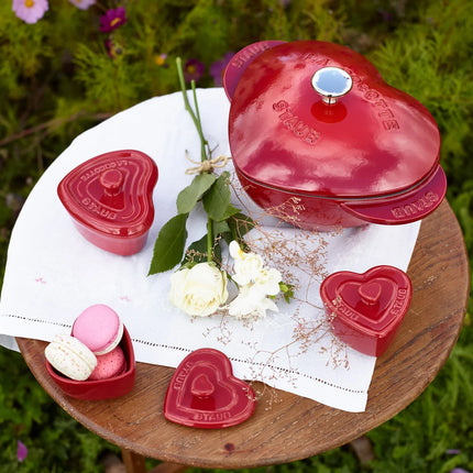 STAUB | Heart Cocotte Enamelled Cast Iron Casserole Dish – Ø 200 mm – Cherry Red