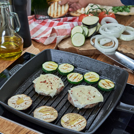 STAUB | Pure Grill Square Cast Iron Grill Pan – 26x26 cm - Black - American Grill, Enamelled Interior