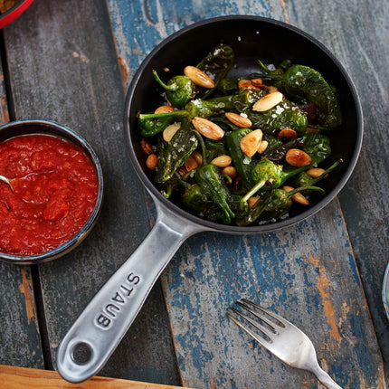 STAUB| Round Enameled Cast Iron Skillet – Ø 16 cm - Rustic Graphite Grey, No Pour Spout