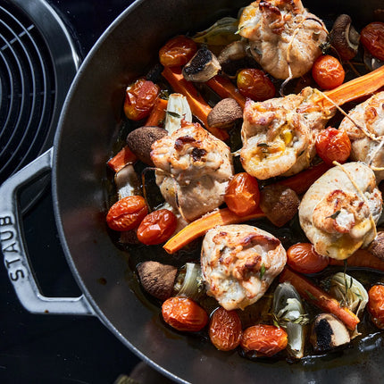 STAUB| Round Enameled Cast Iron Skillet Frying Pan – No Pour Spout