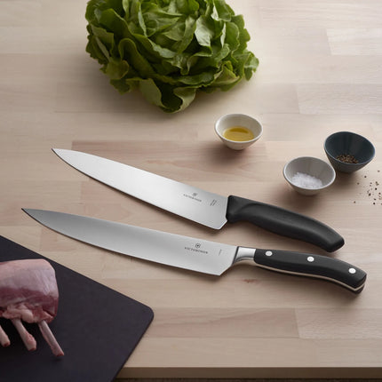 VICTORINOX | Grand Maître Chef’s Knife 250 mm – Black Handle - Stainless Steel Blade