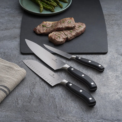 VICTORINOX | Grand Maître Chef’s Knife 250 mm – Black Handle - Stainless Steel Blade