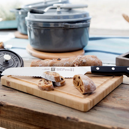 ZWILLING | Bread Knife – Serrated Edge - 200 mm - Made in Germany