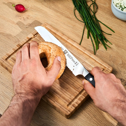 ZWILLING | Bread Knife – Serrated Edge - 200 mm - Made in Germany